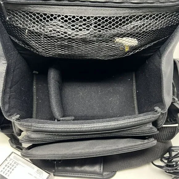 Panasonic PV-L501D Palmcorder Palmsight VHS-C Camcorder Video‎ Camera w/ Extras - Picture 14 of 16